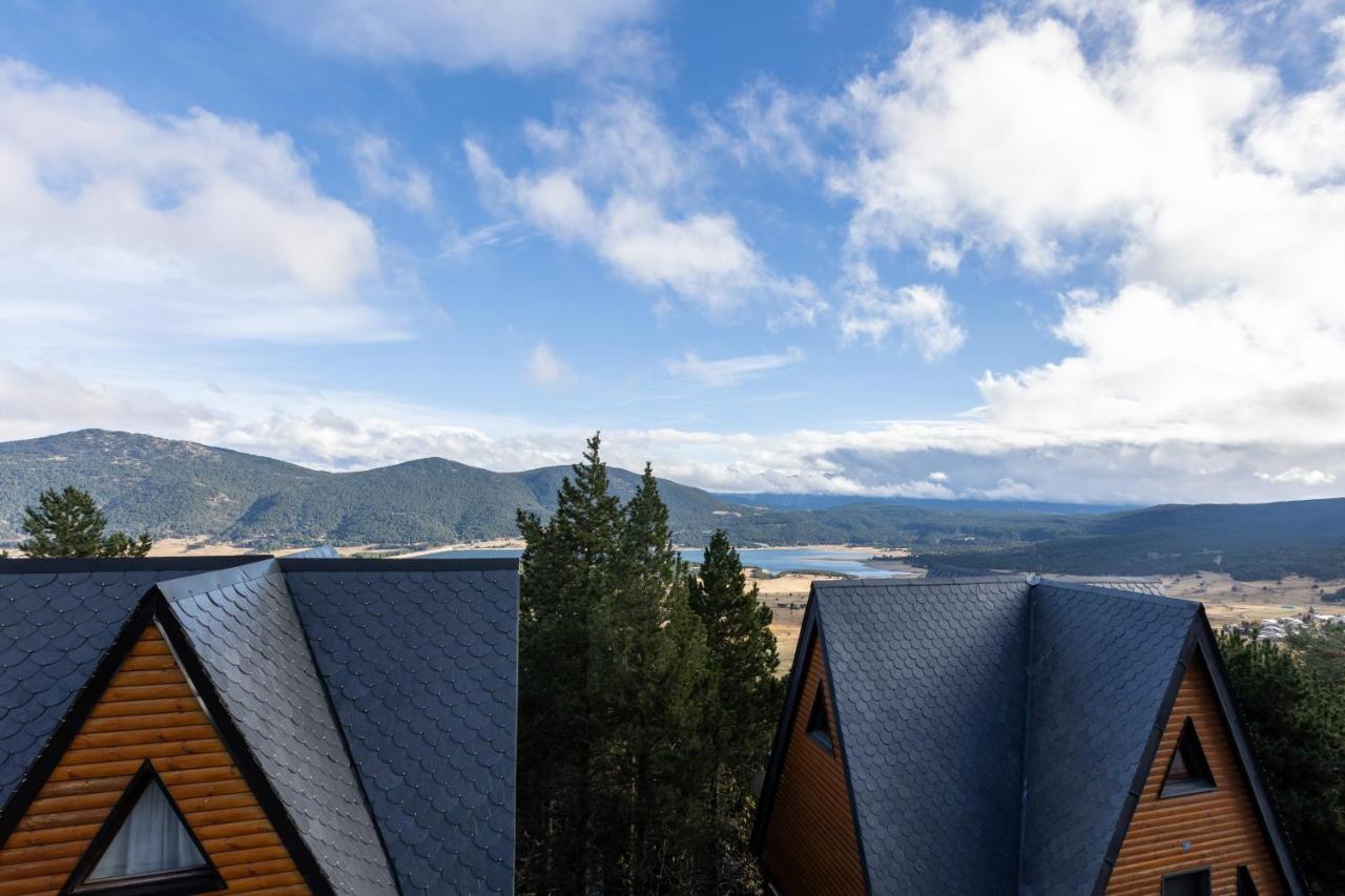 Le Cerf - Duplex Avec Superbe Vue Montagne Apartment Les Angles  Bagian luar foto